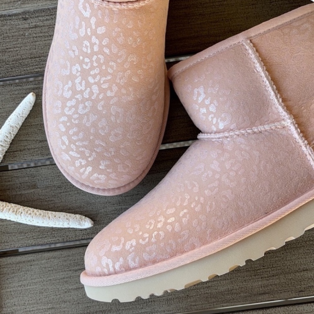 🌴🔆UGG- CLASSIC MINI SNOW LEOPARD BOOTS🔆🌴 - Picture 5 of 15